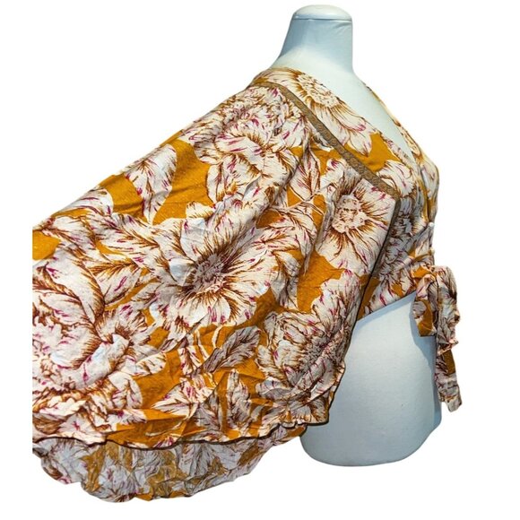 Band of the Free NWT Libby Gold Floral Bell Sleeve Crop Top Sz XS Womens Yellow - Picture 8 of 15